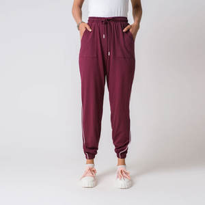 Joggers de mujer transpirables con precios al por mayor con bolsillos Joggers de mujer profesionales en diferentes tamaños - Product Image 1