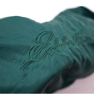 Chaqueta Bomber Verde Unisex de Nailon Personalizada, Ligera, con Cuello en V, Ropa Deportiva con Logotipo Bordado, Sudaderas con Capucha - Product Image 3