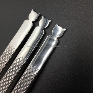 Pinzas Profesionales para Extensión de Pestañas con Diseño de Cara de Gato, Punta Puntiaguda de Precisión, Acero Inoxidable Antimagnético, Agarre de Abanico para Pestañas de Visón - Product Image 5