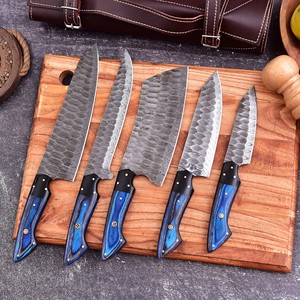 ชุดมีดทำครัวเหล็กดามัสกัสทำมือขายส่ง พร้อมด้ามไม้ปาคาและใบมีดเขาสัตว์สีดำ พร้อมชุดมีดเชฟดามัสกัส - Product Image 4