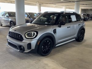 MINI CO-OPER S COUNTRYMAN Plus 2024 Usado en Buen Estado, Sin Accidentes, Volante a la Izquierda/Derecha - Product Image 5