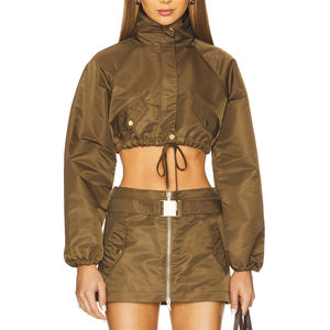 Ensemble de survêtement pour femmes avec veste et short en nylon imperméable à logo personnalisé, coupe-vent - Product Image 1