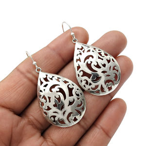 Design minimaliste luxe haut de gamme boucles d'oreilles délicates 925 boucles d'oreilles en argent Sterling crochet pour les femmes bijoux en argent uni pour son OEM - Product Image 3