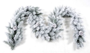 Artificial Christmas Garland Green & Snowy – Pre-Lit LED Garland with <b>Pinecones</b> & Berries for Home Decoration - Product Image 4