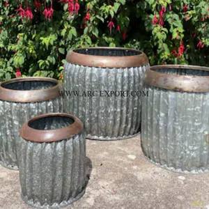 Farmhouse Galvanized Garden <b>Plant</b> Tub For Wholesale Rustic Garden Style Home Decoration Indoor and <b>Outdoor</b> <b>Plants</b> Tub In India - Product Image 6