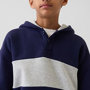 เสื้อฮู้ดดี้เด็กผู้ชายแบบสีบล็อก ดีไซน์โรงงาน ผลิตตามสั่ง (OEM) สำหรับผู้ซื้อจำนวนมาก ผ้าคุณภาพสูง สวมใส่สบาย - Product Image 2