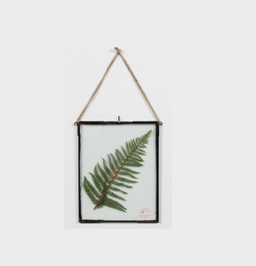 กรอบรูปโลหะตกแต่งดีไซน์วินเทจทำจากทองเหลืองสีดำ - Product Image 2