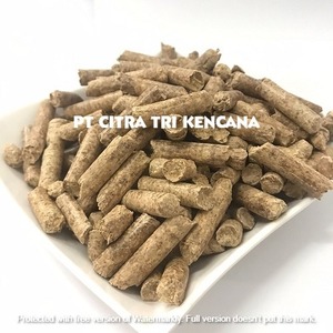 PELLETS DE MADERA para GENERADOR DE VAPOR en EUROPA, PELLETS DE MADERA DE 15 KG, PRECIO ECONÓMICO, SISTEMA DE CALEFACCIÓN CON PELLETS DE BIOMASA en Turín, ITALIA - Product Image 1
