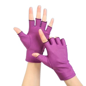 Gants de cyclisme pour femmes, 1 paire, élastique, anti-UV, demi-doigts, noir, blanc, gris, été, mince et court - Product Image 1