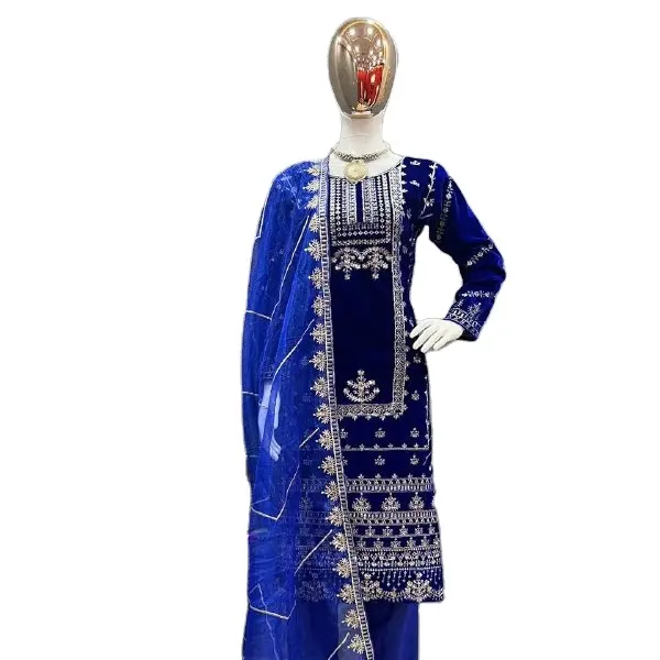 Modelli Designer Pakistani e indiani di colore blu e rosso Designer Shalwar Suit per la collezione delle signore