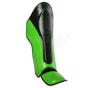 Espinillera de Boxeo de Construcción Duradera y Ajuste Seguro con Acolchado Interior Suave y Manejo Suave - Product Image 2