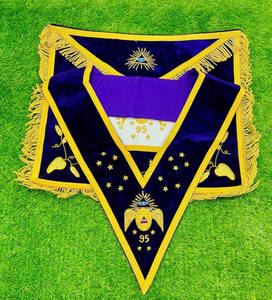 ผ้ากำมะหยี่สำหรับเครื่องแบบพิธีกรรมฟรีเมสันแบบฝรั่งเศส ขายส่ง เป็นมิตรกับสิ่งแวดล้อม รูปทรงสี่เหลี่ยมผืนผ้า แฟชั่น ปรับขนาดได้ ออกแบบปักลายตามสั่ง - Product Image 3