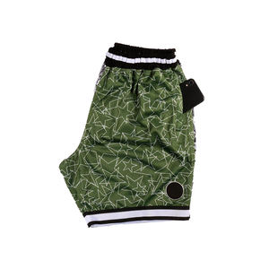 กางเกงขาสั้นเล่นกีฬาวิ่งแห้งเร็วสำหรับผู้ชายกางเกงขาสั้นบาสเก็ตบอลผ้าตาข่ายแบบสั่งทำ - Product Image 4