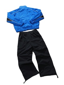 Fabricantes OEM de Ropa Deportiva de Nylon Personalizada, Pantalones Deportivos, Chaqueta Cortavientos Reflectante con Cierre para Hombre - Product Image 2