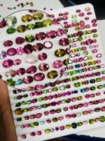 Lot de pierres précieuses en vrac taillées dans un mélange de tourmalines naturelles à facettes multiples, pierres précieuses multicolores 50 CT de haute qualité