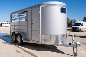 Nuevo Remolque para Caballos de Servicio Pesado con Eje Tándem y Parachoques para un Transporte Seguro de Animales - Product Image 3