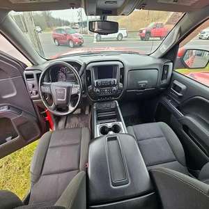 GMC Sierra 1500 Rocky Ridge Alpine Edition 2020, Extremadamente Limpia, 4x4, Volante a la Izquierda, Emisión Euro IV, 5 Asientos, Lista para Enviar - Product Image 3