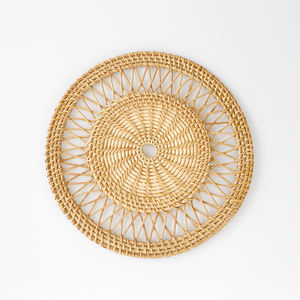 Placas de cargador de ratán blanco de Estilo Vintage tejidas a mano al por mayor - Product Image 1