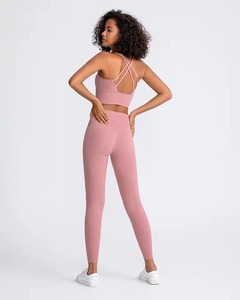Conjuntos sin costuras al aire libre Legging deportivo en blanco y sujetador Conjunto de yoga La mejor calidad Impresión personalizada Peso ligero Mujeres Yoga Set - Product Image 3