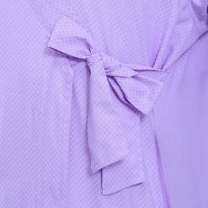 Tablier de patient réutilisable pour une utilisation à l'hôpital avec coton doux et conception à ajustement facile Tablier de patient imperméable - Product Image 5