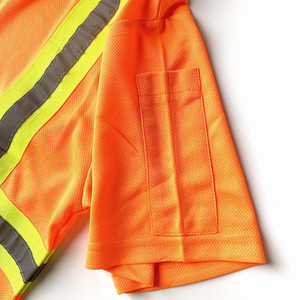 Polo de sécurité réfléchissant imperméable haute visibilité ANSI classe 1 pour vêtements de travail de construction avec logo personnalisé et ruban réflecteur - Product Image 3