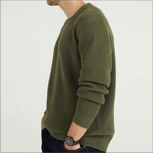 Pull à col rond pour homme sur mesure OEM, pulls pour homme, 100% coton, polaire d'automne avec logo brodé sur le devant, tricot anti-boulochage - Product Image 2