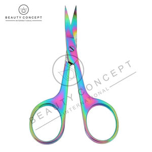 Ciseaux à cuticules multifonctionnels colorés de petite taille pour ongles 2025 par Beauty Concept International, ciseaux de manucure - Product Image 2