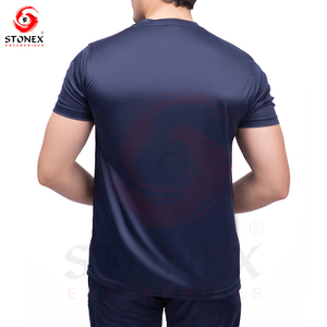 กางเกงขาสั้นสำหรับผู้ชายชุดเสื้อยืดแขนสั้นผ้าคอตตอนโพลีเอสเตอร์สีพื้นชุดวอร์มคอกลมพร้อมกางเกงขาสั้นสำหรับผู้ชายตามสั่ง - Product Image 2