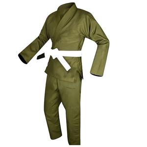 Service OEM Vente en gros Uniforme de karaté de qualité professionnelle respirant en polyester/coton pour hommes Ultra léger Personnalisé - Product Image 1