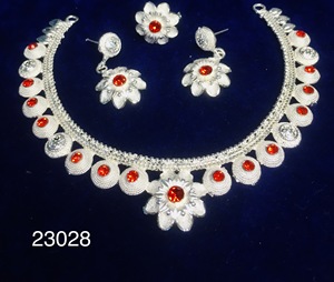 Ensemble de bijoux tendance en plaqué or 24 ct de style classique de Dubaï pour la France - Product Image 1