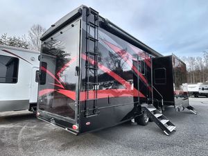 Caravane d'occasion 2022 Van Leighs RV Ambition 399TH légère, étanche, avec capacité pour 2 personnes, pour voyages - Product Image 3