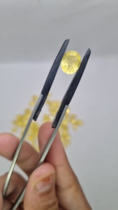 Piedra de gemas sintéticas de color amarillo claro - Product Image 2