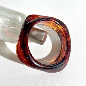 Meilleur prix, bracelets en résine écologiques personnalisés, peints à la main, colorés, fabriqués en Inde pour les mariages et les fêtes - Product Image 4