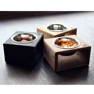 Mangeoire double en bois pour animaux de compagnie avec touche moderne en agate, spéciale Ramadan - Product Image 2