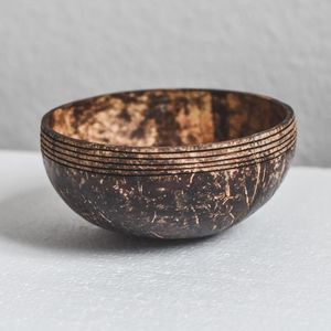 Juego de vajilla natural ecológica, cuencos de coco hechos a mano y cuchara de madera para ensalada de frutas, opción sostenible al por mayor - Product Image 5