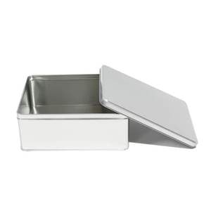 Elegante caja dulce de metal de diseñador con detalles intrincados, perfecta para festivales, fiestas y funciones familiares - Product Image 5