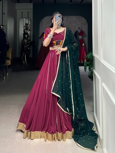 คอลเลกชันพรีเมี่ยมใหม่เรยอนบริสุทธิ์ที่มี gotta patti และกระจก gamthi ทำงาน navratri lehenga choli - Product Image 3