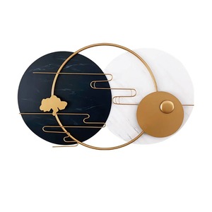 Art mural de luxe en métal rond doré et noir pour cadeaux de mariage, décoration murale en fer décorative artisanale pour salon et couloir - Product Image 1