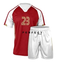 Ensemble d'uniformes de football de haute qualité avec logo personnalisé/vente en gros, vêtements de sport d'équipe de Sublimation personnalisés, uniformes de football en Jersey