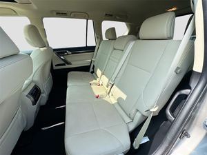 Lexus GX 460 AWD 2022 d'occasion en excellent état, prêt à être expédié - Product Image 5