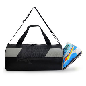 กระเป๋า MMA กันน้ำพิมพ์โลโก้ได้ สำหรับนักสู้มืออาชีพ กระเป๋าเดินทางแบบหนาสำหรับเก็บอุปกรณ์ออกกำลังกาย - Product Image 2