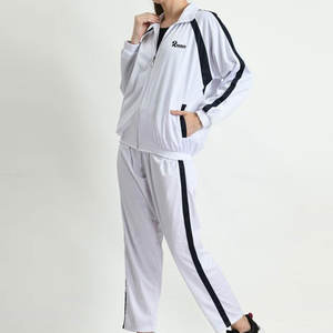 Conjunto cortavientos para mujer de primavera y otoño al por mayor, chaqueta informal con capucha y pantalones de cintura elástica, conjunto cortavientos - Product Image 1