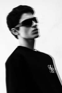 T-shirt Homme Coupe Ample Brodé en Coton et Poly Bland Noir à Manches Longues Col Bord Côtelé à Épaules Tombées Veste Homme - Product Image 6