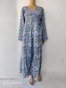 Vêtements de plage d'été pour femmes élégantes Robe longue ajustée boutonnée à l'avant Manches longues Style occidental Vêtement de qualité lavable chaud - Product Image 2