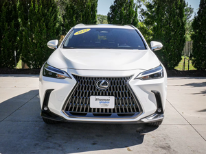 Lexus NX 350 2022, ligeramente usado, en perfecto estado y muy limpio. - Product Image 2