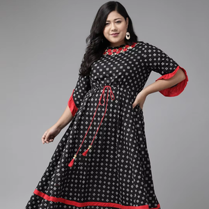 Robe Anarkali Kurta pour femmes en coton cambric brodé à imprimé géométrique, longueur mollet, col bateau, manches courtes, élégante, ethnique, noire - Product Image 1