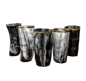 Gobelet en corne de buffle naturelle personnalisable de haute qualité en métal durable pour le vin et la bière en matière plastique - Product Image 6