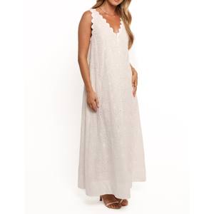 Robes de soirée longues pour femmes avec détails boutonnés, col carré, tissu 100% lin, coupe classique pour les célébrations de vacances - Product Image 5