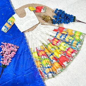 เครื่องแต่งกายที่สวยงามสไตล์โมเดิร์นที่ดีที่สุดในหนัก Chinon lehenga choli กับ dupatta กับพิมพ์เลื่อมเย็บปักถักร้อยทำงานขายส่ง - Product Image 4