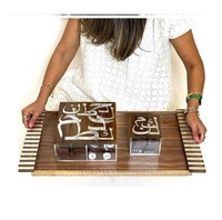 Bandeja para servir Ramadán de alta calidad con tarros y tapa de madera Marco de madera y decoración de nácar Soporte para frutas secas y chocolates